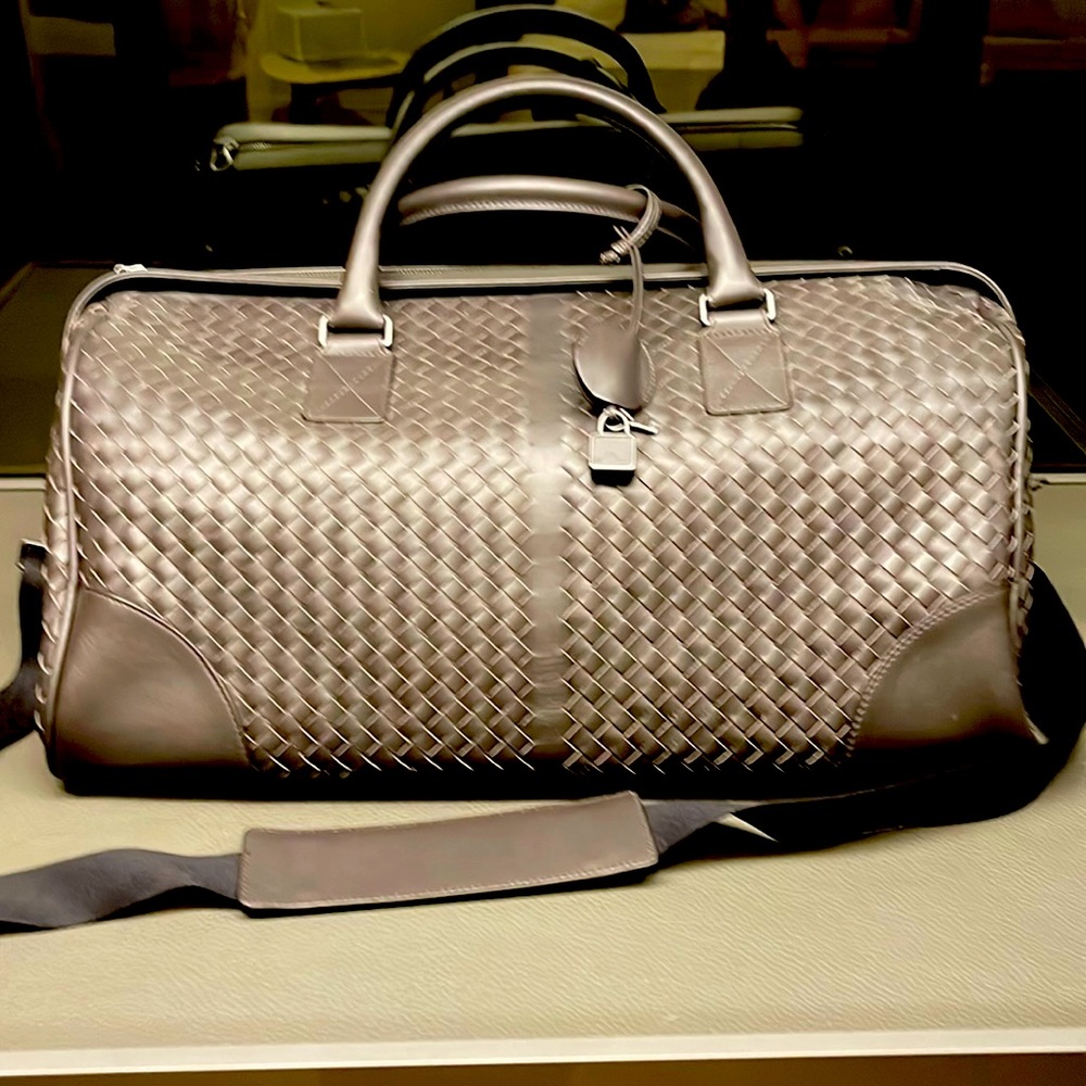 Medium Intrecciato Duffle
Bottega Veneta